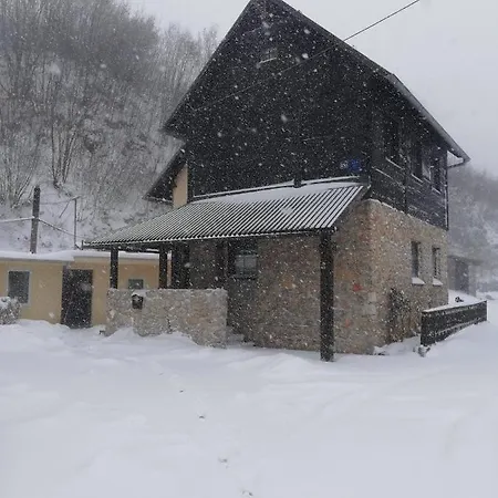House Marijan Apartment Korana Exterior photo