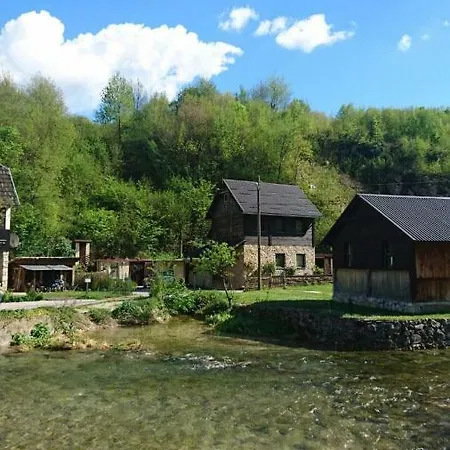 House Marijan Apartment Korana Exterior photo